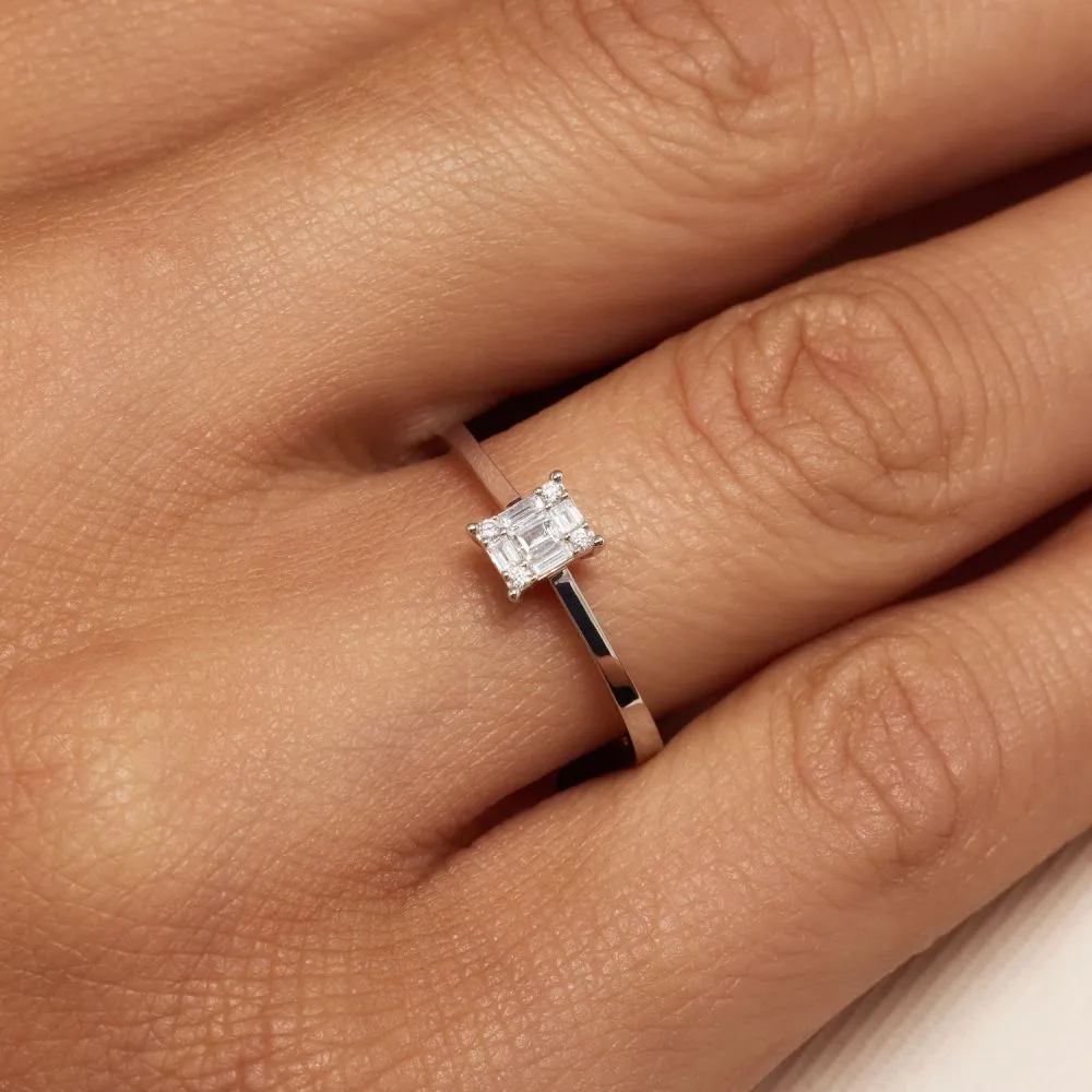 Isabel Bernard De la Paix Maxime 14 karaat witgouden ring met diamant 0.11 karaat carat