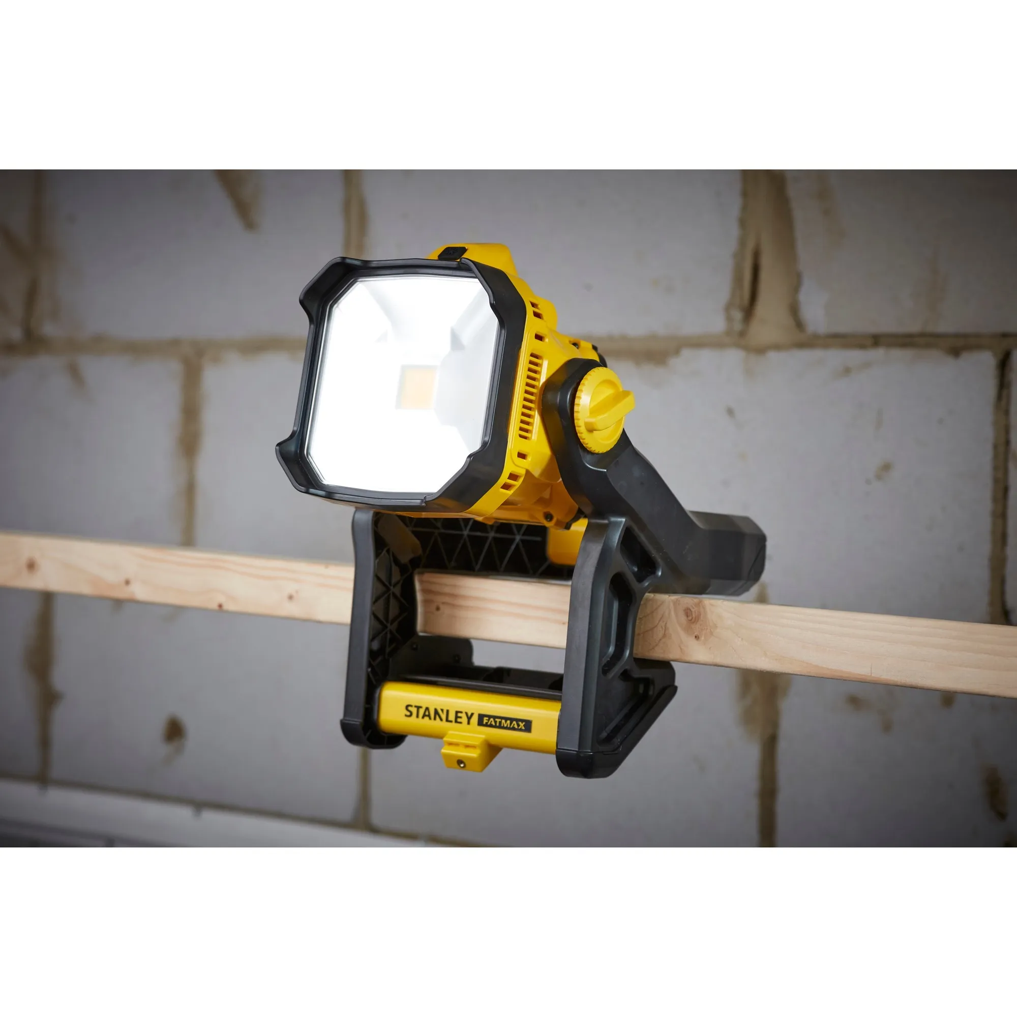 Stanley FATMAX V20 18V Werklamp (Geel/zwart, Accu niet inbegrepen)