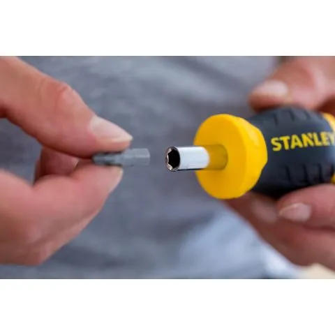 STANLEY MULTIBIT STUBBY SCHROEVENDRAAIER  INCL 6 BITS  MAGNETISCHE BITHOUDER