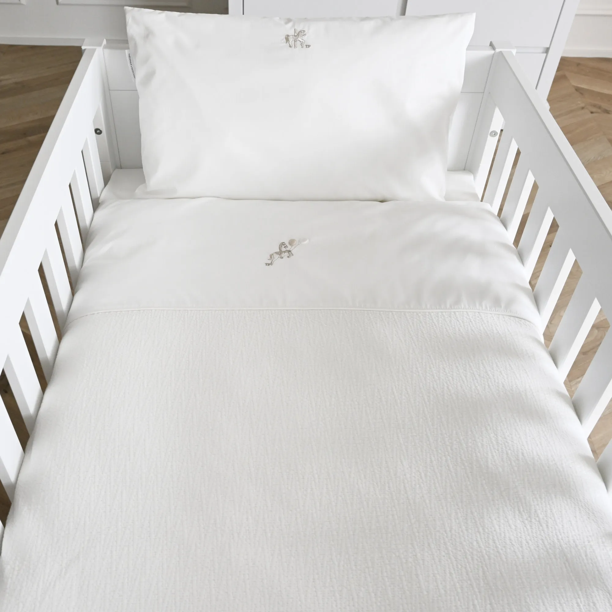 Théophile & PatachouDonsovertrek bed gewafeld 100x135cm  + sloop